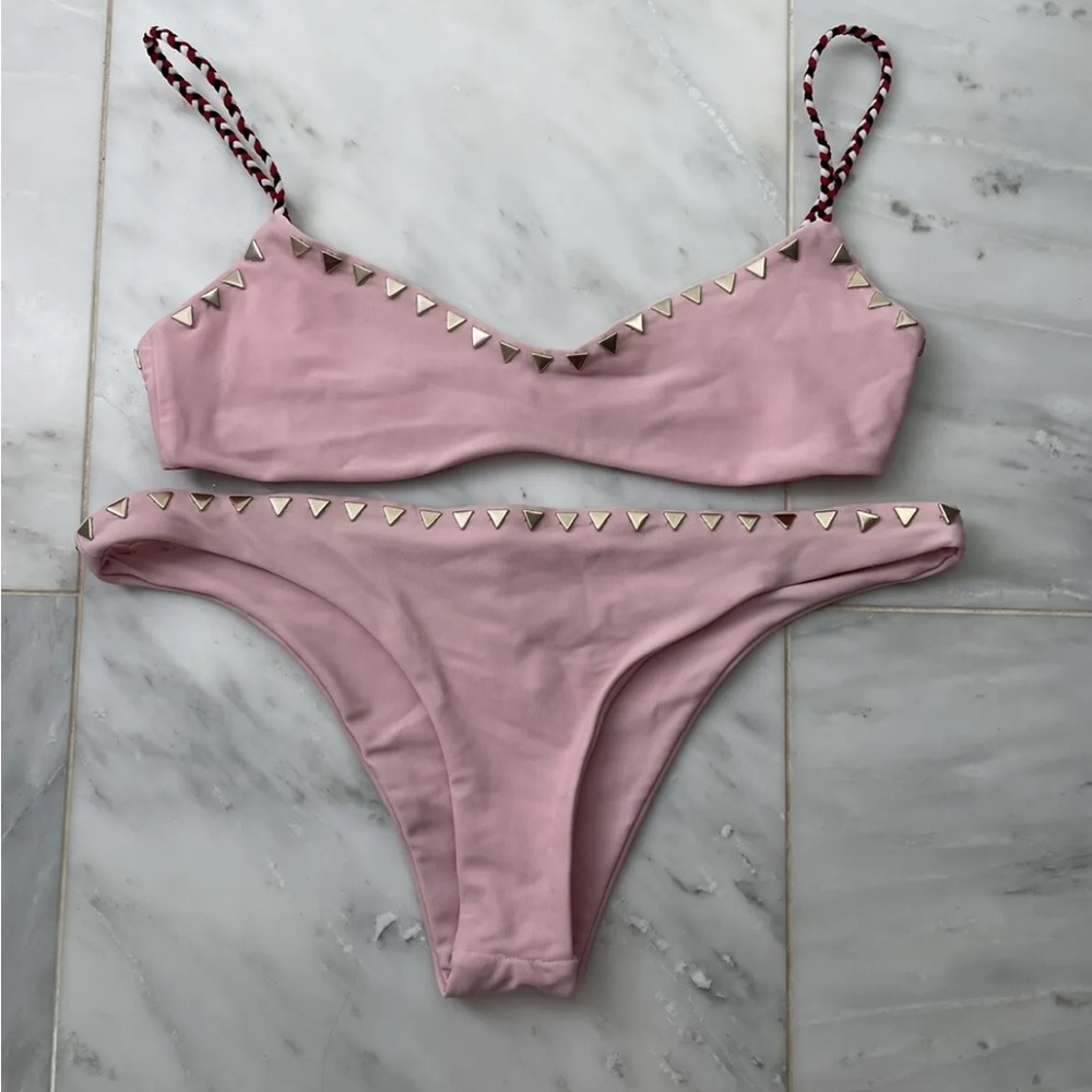 Same swimsuit set size small